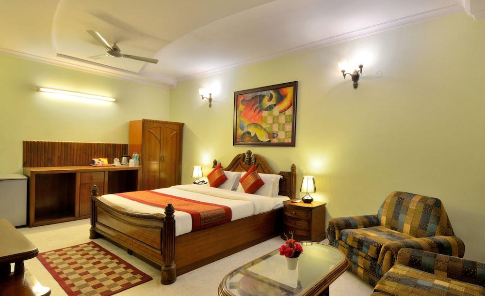 Hotel Pablas International, New Delhi, Near Metro Экстерьер фото