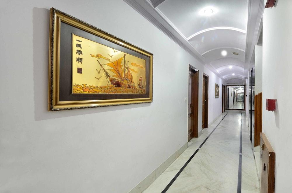 Hotel Pablas International, New Delhi, Near Metro Экстерьер фото