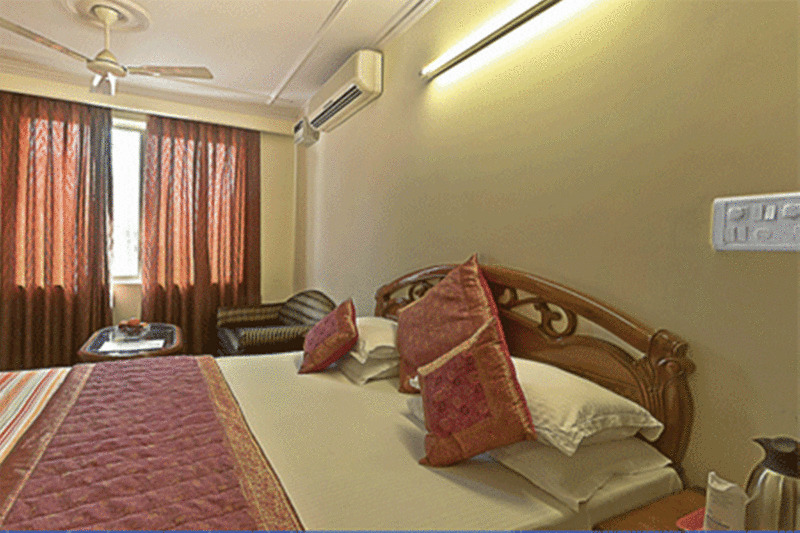 Hotel Pablas International, New Delhi, Near Metro Экстерьер фото