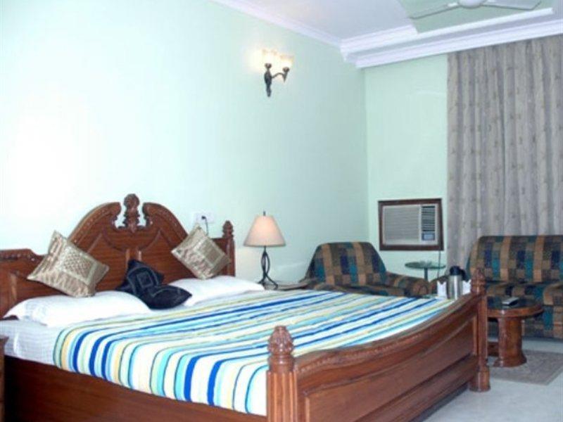 Hotel Pablas International, New Delhi, Near Metro Экстерьер фото