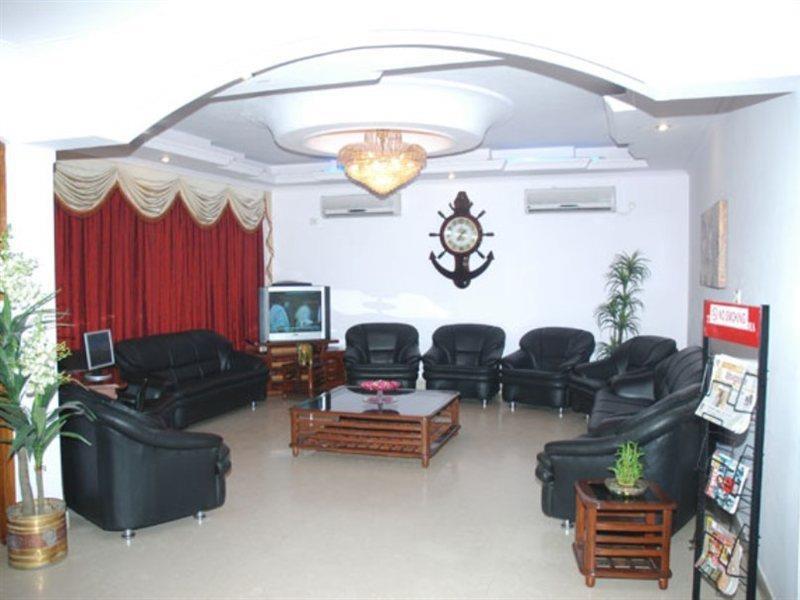 Hotel Pablas International, New Delhi, Near Metro Экстерьер фото