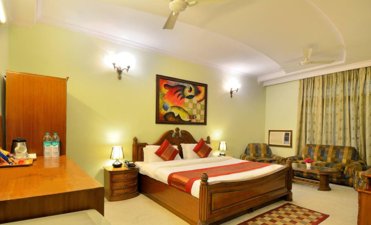 Hotel Pablas International, New Delhi, Near Metro Экстерьер фото